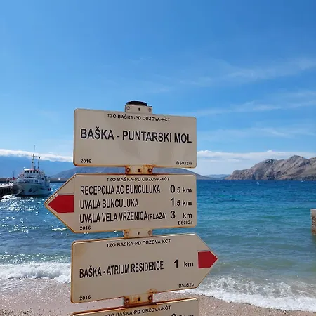 Nur 300 Meter Zum Feinkieselstrand